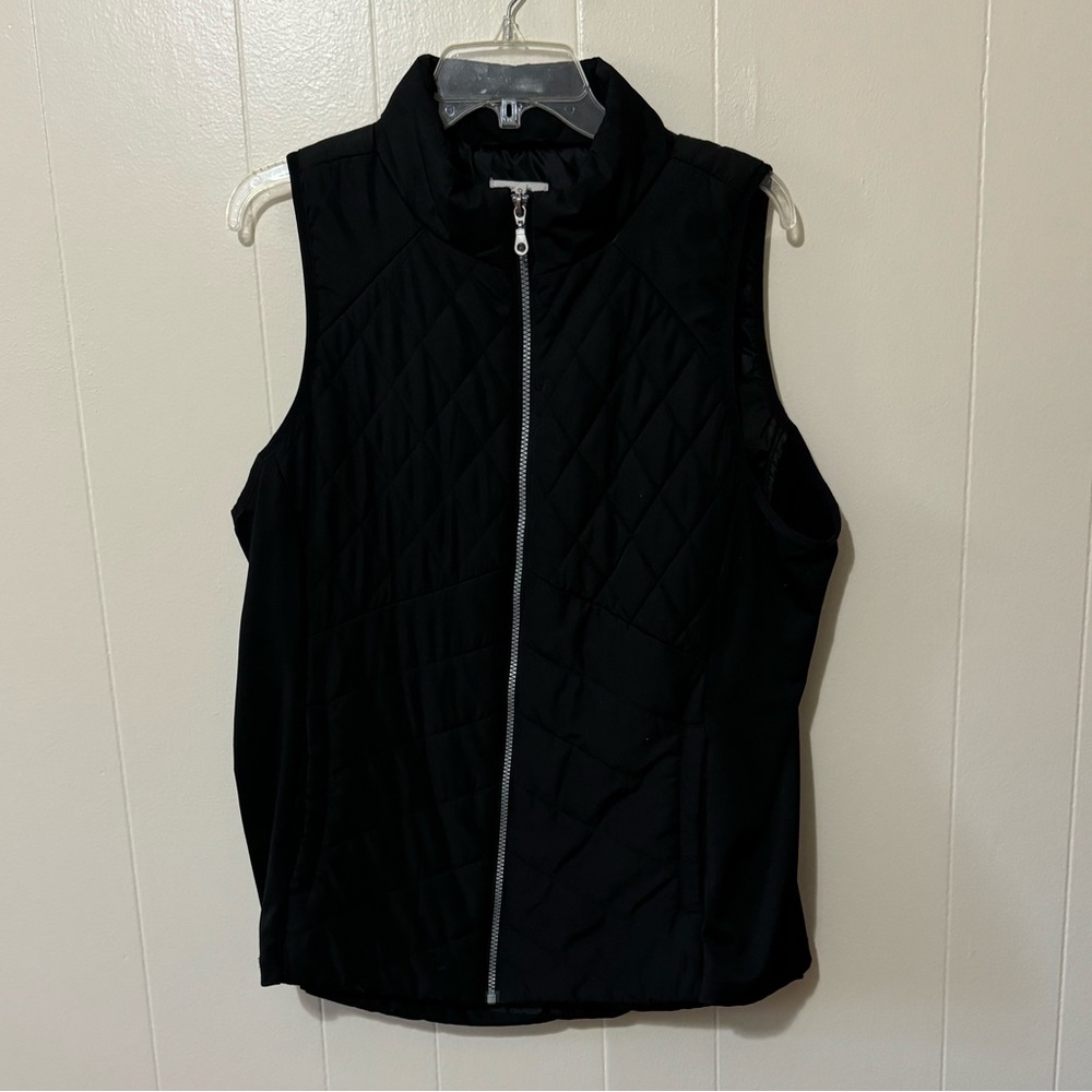😍3 for$20. Nuances black vest, size 0